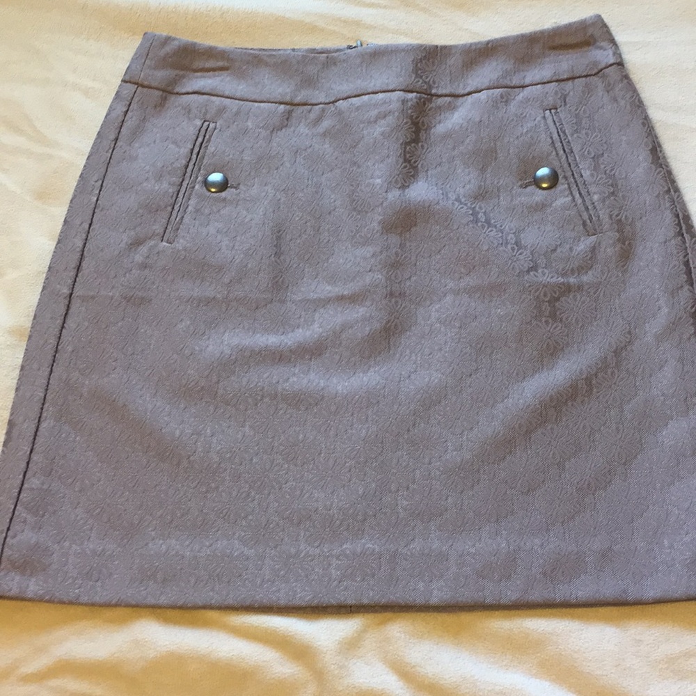 Loft skirt